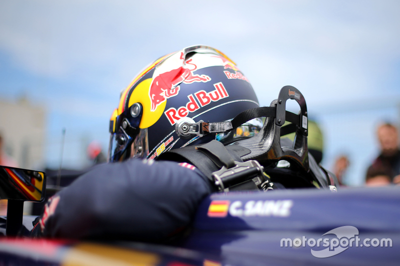 Carlos Sainz Jr., Scuderia Toro Rosso