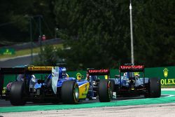 Marcus Ericsson, Sauber C34 at the start of the race