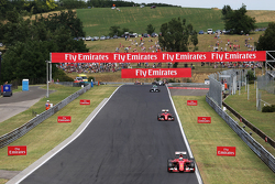 Sebastian Vettel, Ferrari SF15-T mène la course