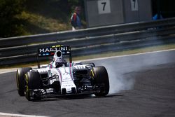 Valtteri Bottas, Williams FW37 locks up under braking