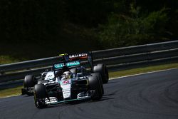 Льюис Хэмилтон, Mercedes AMG F1 W06