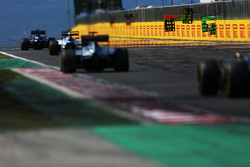 Pitbord voor Lewis Hamilton, Mercedes AMG F1 W06