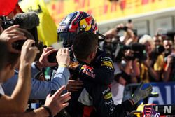 Даниил Квят, Red Bull Racing празднует второе место в закрытом парке