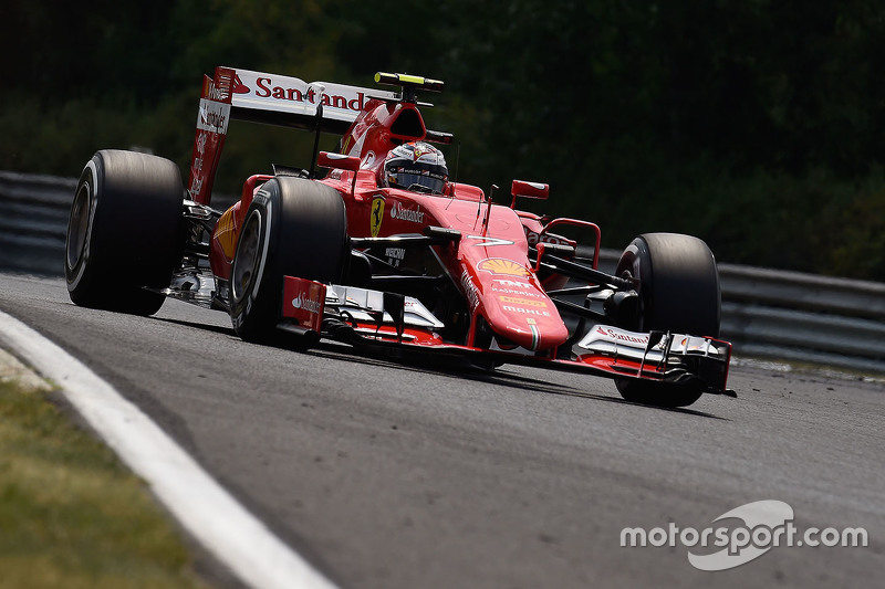 Для Ferrari такой поворот сюжета стал ушатом холодной воды еще и потому, что незадолго до описанных событий Кими сообщил по радио о неполадках в работе мотор-генератора MGU-K, что не позволяло силовой установке развивать полную мощность