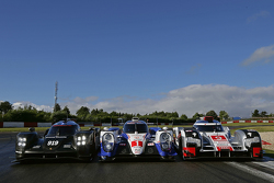 The Porsche Team 919 Hybrid, Toyota Racing TS040 Hybrid, Audi Sport Team Joest R18 e-tron quattro