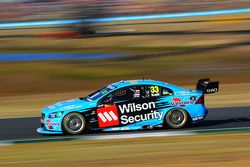 Scott McLaughlin, Garry Rogers Motorsport