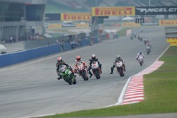 Jonathan Rea, Kawasaki, Max Biaggi, Aprilia Racing Team, e Jordi Torres, Aprilia Racing Team
