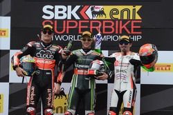 Podio gara 1: Chaz Davies, Ducati Team, Jonathan Rea, Kawasaki, Max Biaggi, Aprilia Racing Team