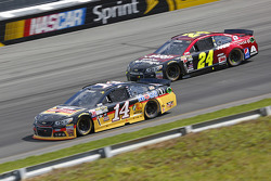 Tony Stewart, Stewart Haas Racing Chevrolet y Jeff Gordon, Hendrick Motorsports Chevrolet