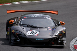 # 10 VonRyanRacing Mclaren 650S GT3: Andrew Watson, Ross Wylie