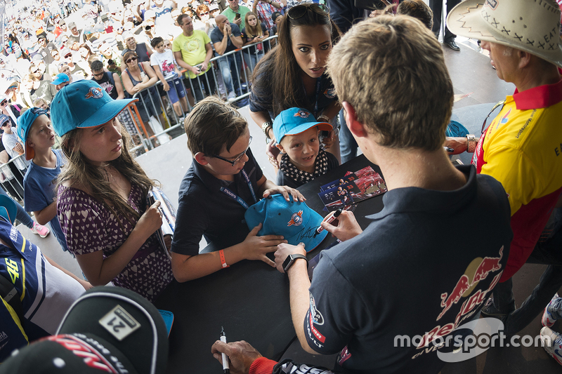 Max Verstappen al Red Bull Showrun di Assen