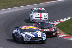 Jamie Chadwick and Ross Gunn, Beechdean Aston Martin GT4 Challenge