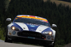 Jamie Chadwick and Ross Gunn, Beechdean Aston Martin GT4 Challenge