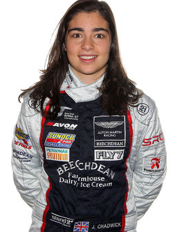 Jamie Chadwick, Beechdean Aston Martin GT4 Challenge