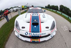 #33 Riley Motorsports SRT Viper GT3-R: Ben Keating, Jeroen Bleekemolen