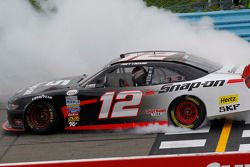 Ganador de la carrera Joey Logano, Team Penske Ford