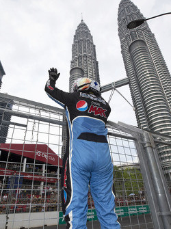 Pemenang balapan: Chaz Mostert: Prodrive Racing Australia Ford