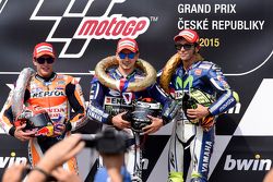 Podium : Jorge Lorenzo, Yamaha Factory Racing, le deuxième, Marc Marquez, Repsol Honda Team et le troisième, Valentino Rossi, Yamaha Factory Racing