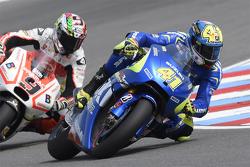 Aleix Espargaro, Team Suzuki MotoGP y Danilo Petrucci, Pramac Racing Ducati