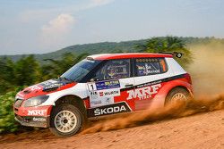 Gaurav Gill and Glenn Macneall, Skoda Fabia S2000, Team MRF