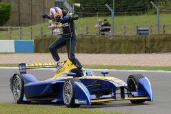 Sébastien Buemi, Renault e.Dams stops on track