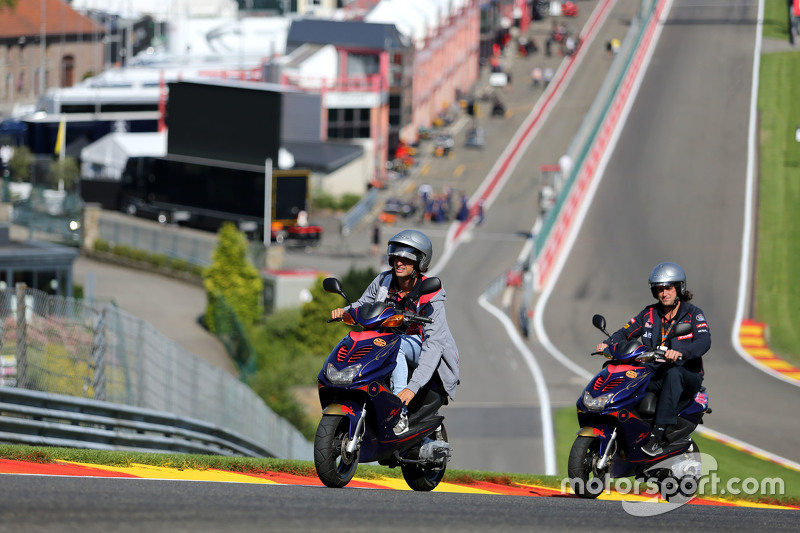 Carlos Sainz Jr., Scuderia Toro Rosso