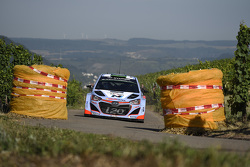Hayden Paddon and John Kennard, Hyundai i20 WRC, Hyundai Motorsport