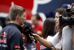 Макс Ферстаппен, Scuderia Toro Rosso со СМИ