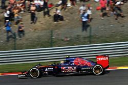 Карлос Сайнс мл., Scuderia Toro Rosso STR10