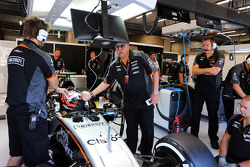 Dr. Vijay Mallya, dono da Sahara Force India F1, com Nico Hulkenberg, Sahara Force India F1 VJM08