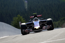 Карлос Сайнс мл., Scuderia Toro Rosso STR10