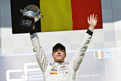 Le vainqueur Stoffel Vandoorne, ART Grand Prix