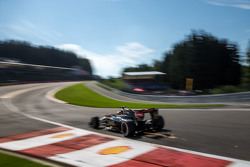 Romain Grosjean, Lotus F1 E23 sacando chispas
