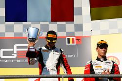 Winner Esteban Ocon, ART Grand Prix