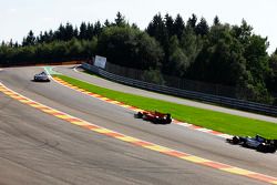 The safety car leads Alexander Rossi, Racing Engineering and Mitch Evans, RUSSIAN TIME