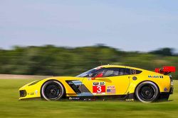 #3 Corvette Racing Chevrolet Corvette C7.R: Jan Magnussen, Antonio Garcia