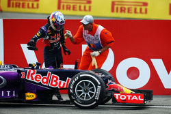 Daniel Ricciardo, Red Bull Racing RB11 a abandonné