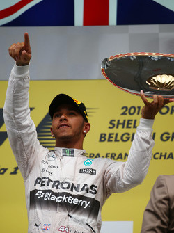 Le vainqueur Lewis Hamilton, Mercedes AMG F1 W06