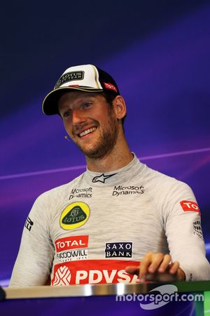 Romain Grosjean, de Lotus F1 Team en la conferencia de prensa de la FIA