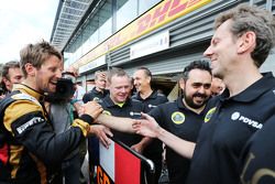 Romain Grosjean, Lotus F1 Team fête sa troisième place avec l'équipe