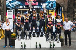 Podium: ganadores, Sébastien Ogier y Julien Ingrassia, Volkswagen Polo WRC, Volkswagen Motorsport, s