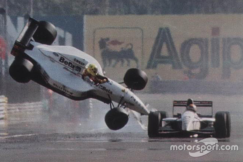 Christian Fittipaldi teve um dos acidentes mais espetaculares da carreira em Monza, no GP de 1993. Já na reta de chegada, a Minardi do brasileiro foi catapultada pela de seu companheiro de equipe, Pierluigi Martini, dando uma volta completa no ar e caindo com as quatro rodas no chão.