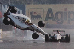 Christian Fittipaldi y Pierluigi Martini, Minardi chocan en la meta