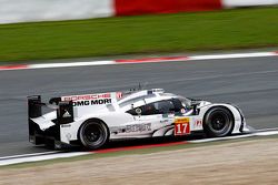 #17 Porsche Team Porsche 919 Hybrid: Timo Bernhard, Mark Webber, Brendon Hartley