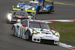 #91 Porsche Team Manthey Porsche 911 RSR: Richard Lietz, Michael Christensen