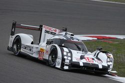 #18 Porsche Team Porsche 919 Hybrid: Romain Dumas, Neel Jani, Marc Lieb