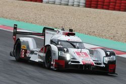 #8 Audi Sport Team Joest Audi R18 e-tron quattro: Lucas di Grassi, Loic Duval, Oliver Jarvis