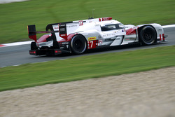 #7 Audi Sport Team Joest Audi R18 e-tron quattro: Marcel Fässler, Andre Lotterer, Benoit Tréluyer