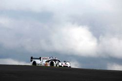 #18 Porsche Team Porsche 919 Hybrid: Romain Dumas, Neel Jani, Marc Lieb