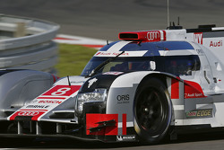#8 Audi Sport Team Joest Audi R18 e-tron quattro: Lucas di Grassi, Loic Duval, Oliver Jarvis